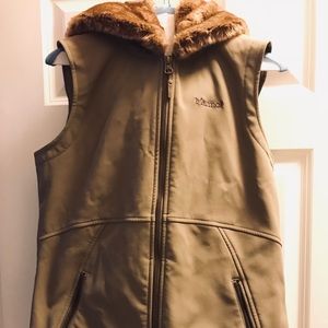 EUC Marmot vest with fuzzy hood